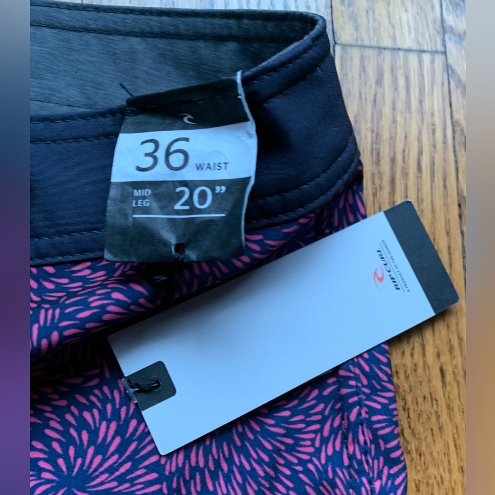 RIP CURL Board Shorts - Picture 3 of 6